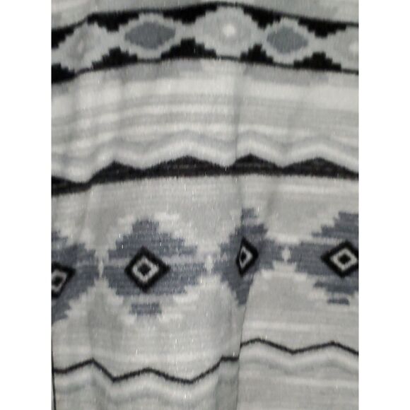 A Cabin Fever Women's Plus Cozy Fleece Pullover Jacket Southwestern Pattern 2XL - Picture 9 of 10